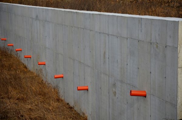 Cost of Concrete Wall Installation in Eagle