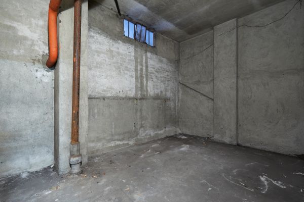 Cost of Basement Wall Construction in Eagle